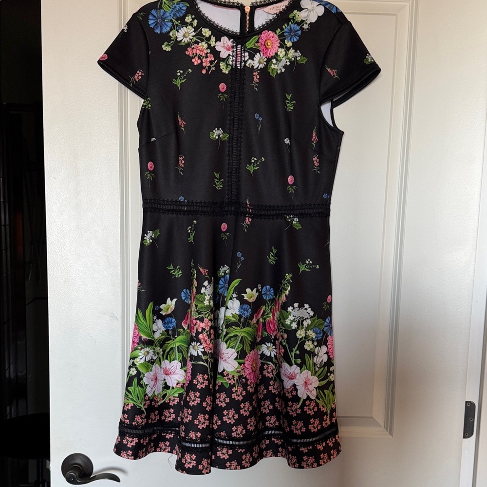 Ted Baker London Black Floral Midi Dress TB Sz 4 NWT